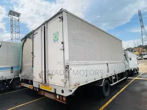 Fuso Ordinary Box Body Long Chassis
