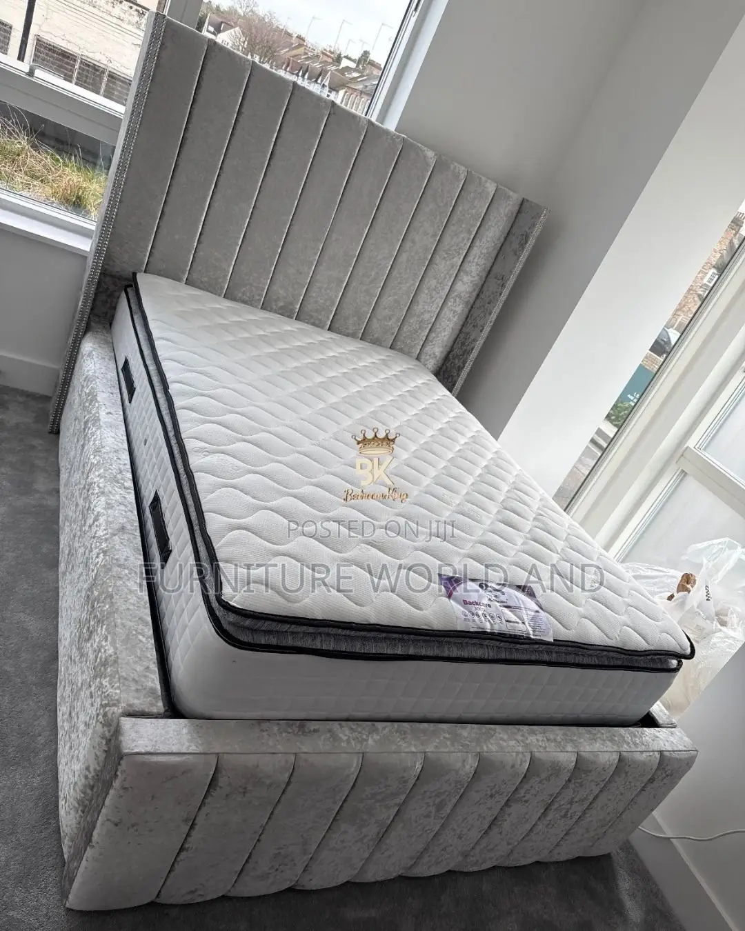 A Milk Gray Potable Bed