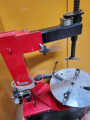 Toyo Seiki Pit Star Tire Changer