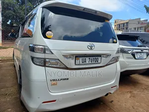 Toyota Alphard 2.4 Petrol FWD 2012 Pearl