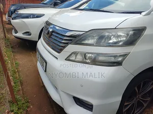 Toyota Alphard 2.4 Petrol FWD 2012 Pearl
