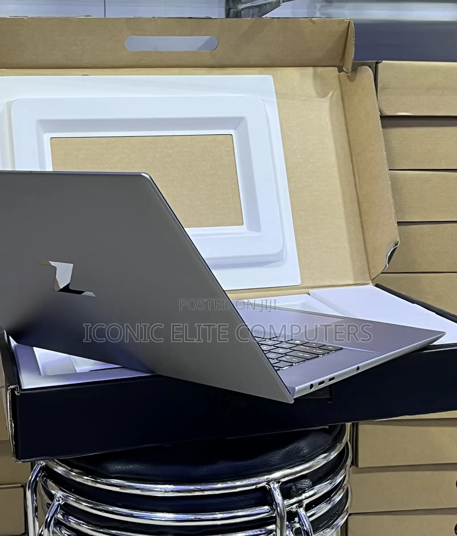 New Laptop HP ZBook Firefly 16inch G9 32GB Intel Core i9 SSD 1T