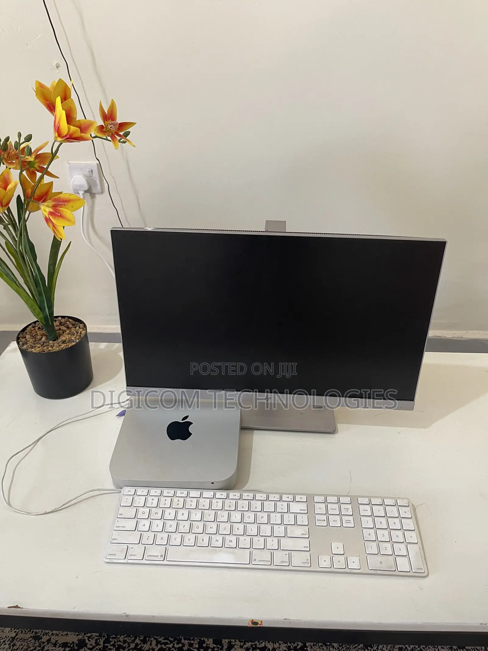 Desktop Computer Apple Mac Mini 8GB Intel Core i5 SSD 512GB