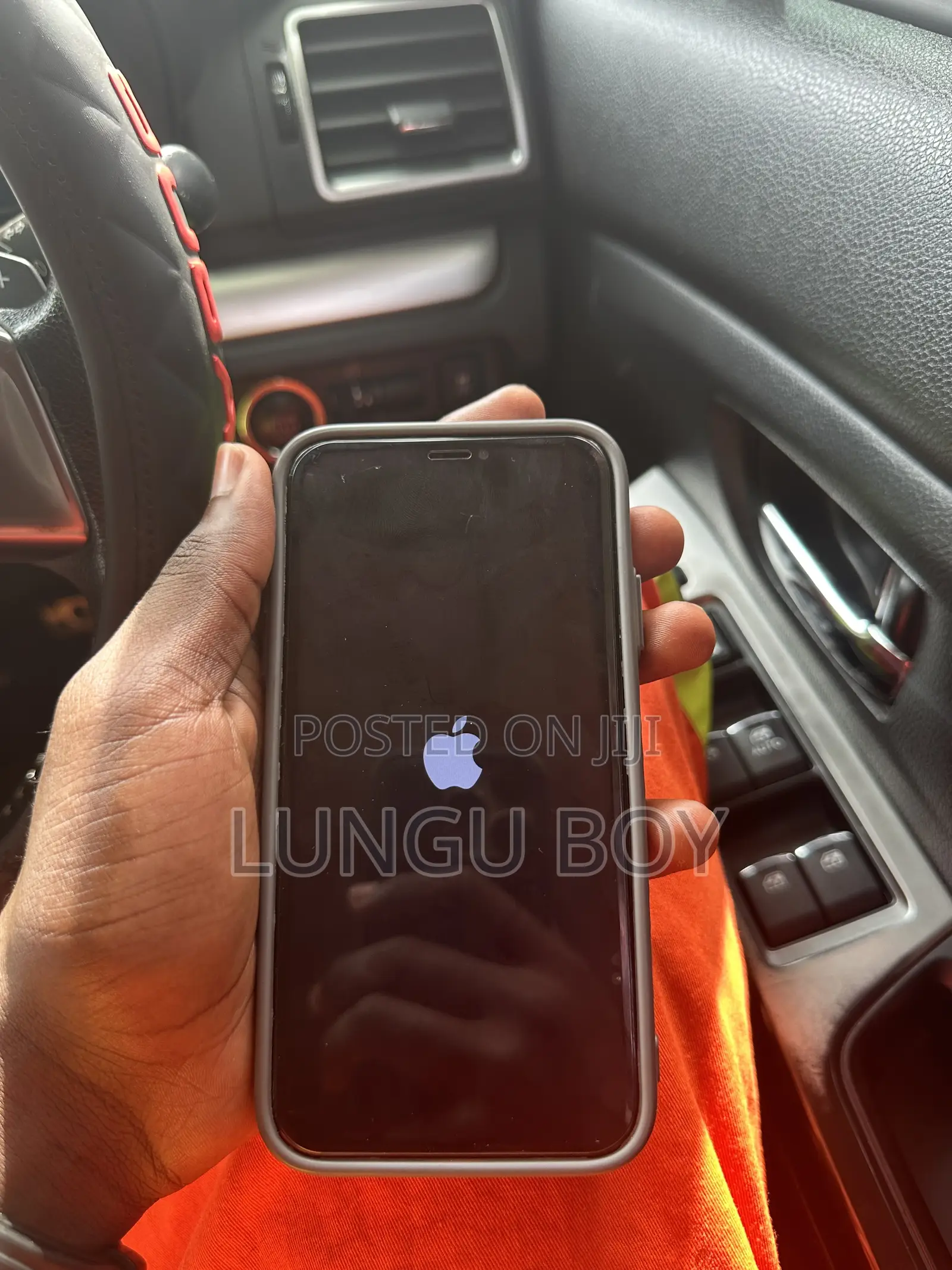 Apple iPhone XR 64 GB White