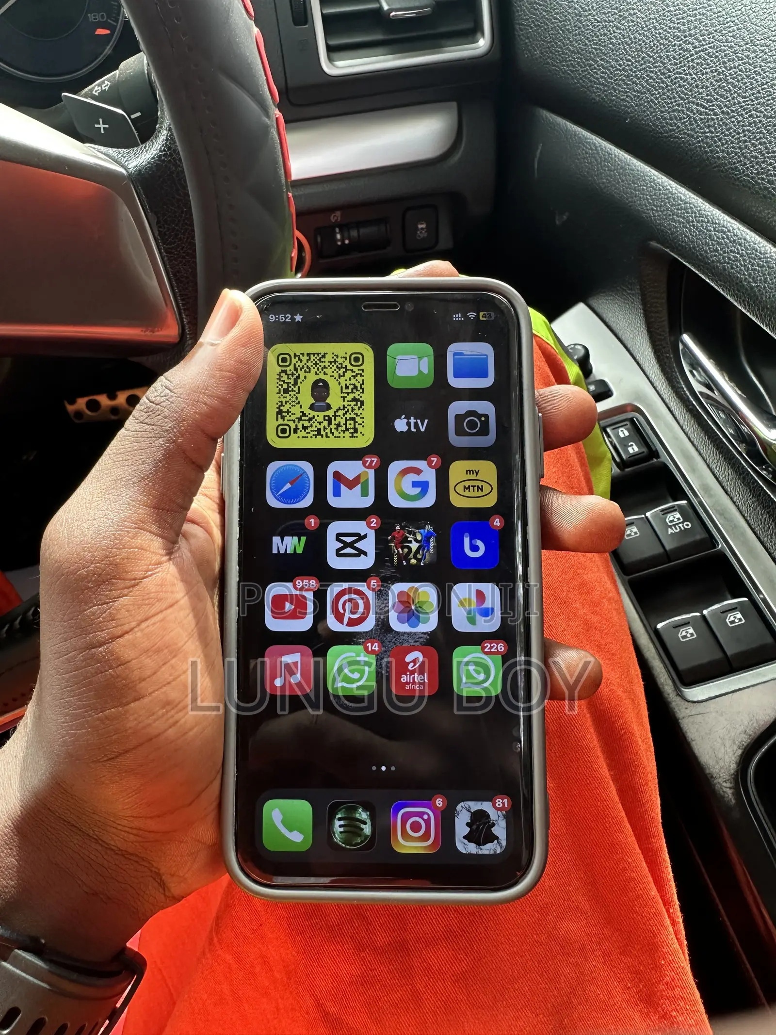 Apple iPhone XR 64 GB White