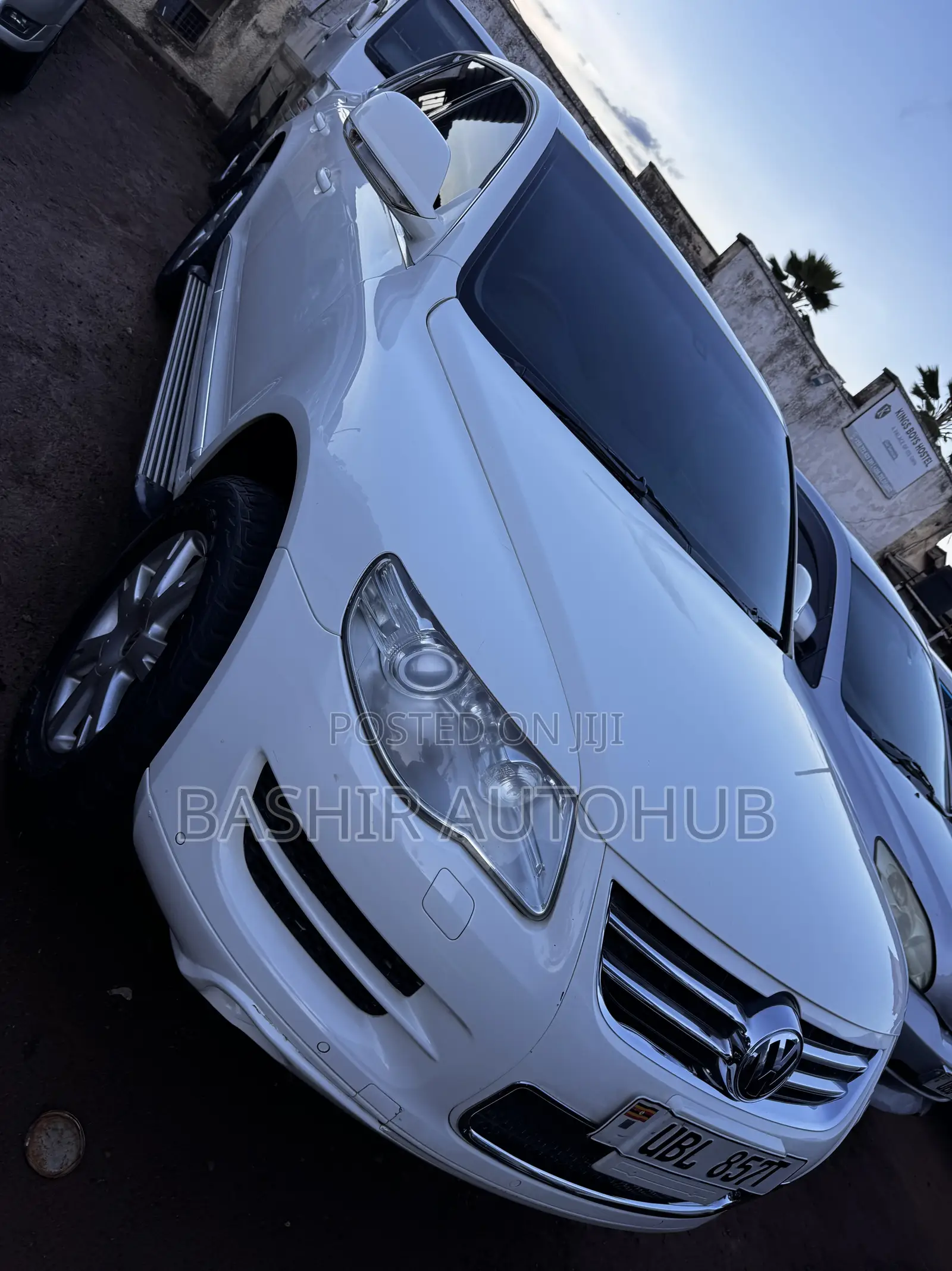 Volkswagen Touareg 2008 White