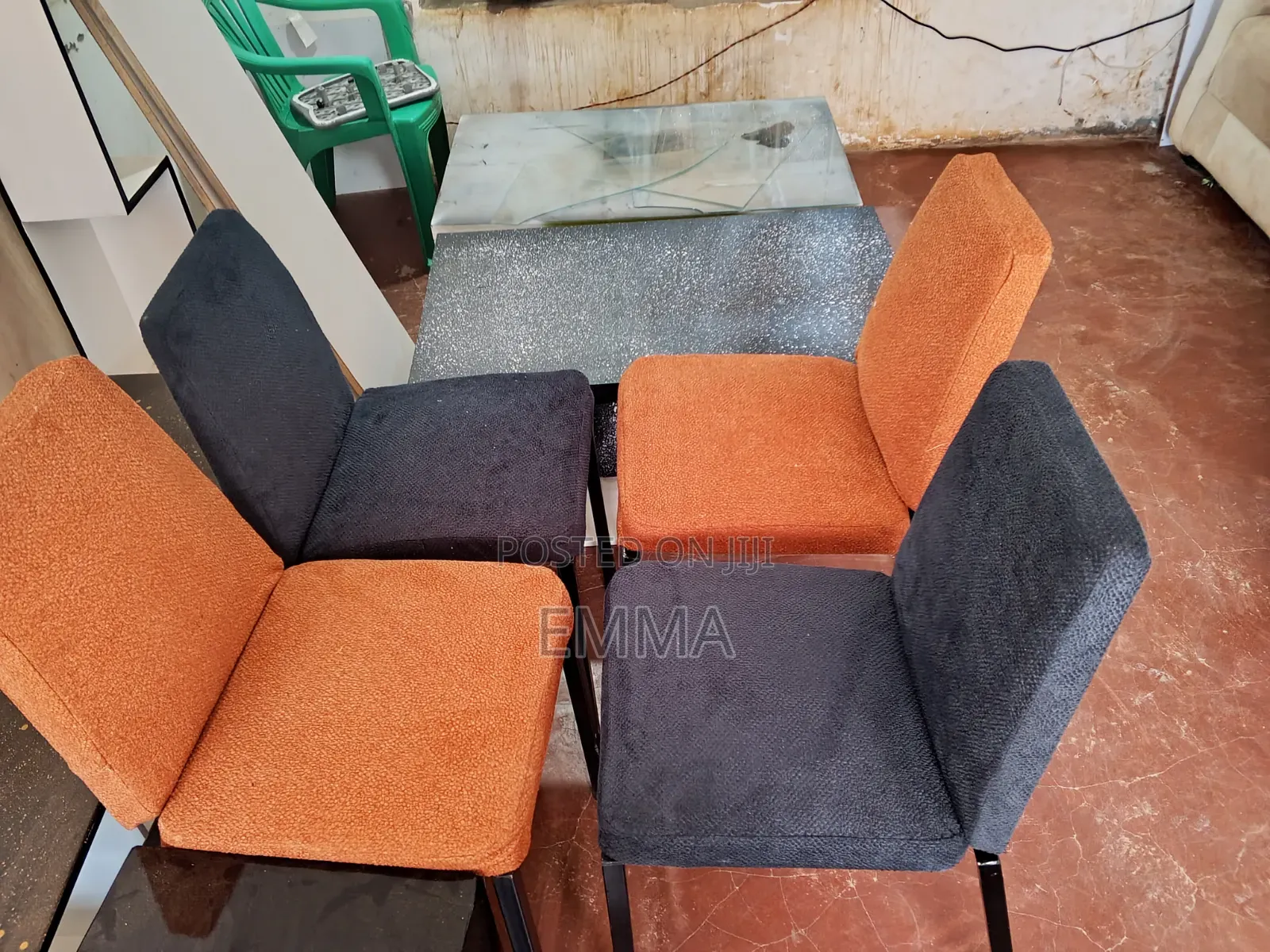 4 Dinner Chairs