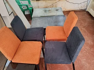 4 Dinner Chairs