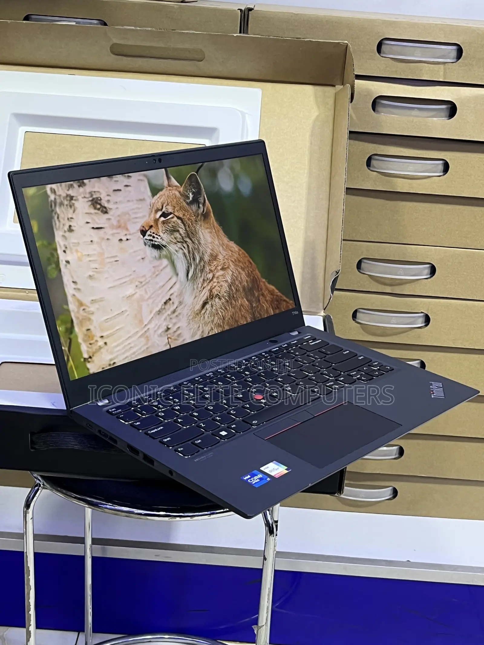 New Laptop Lenovo ThinkPad T14s Gen 2 16GB Intel Core i7 SSD 512GB