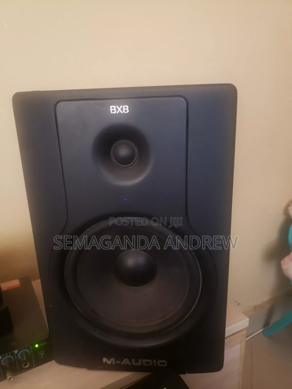 Bx8 M-Audio Studio Monitors