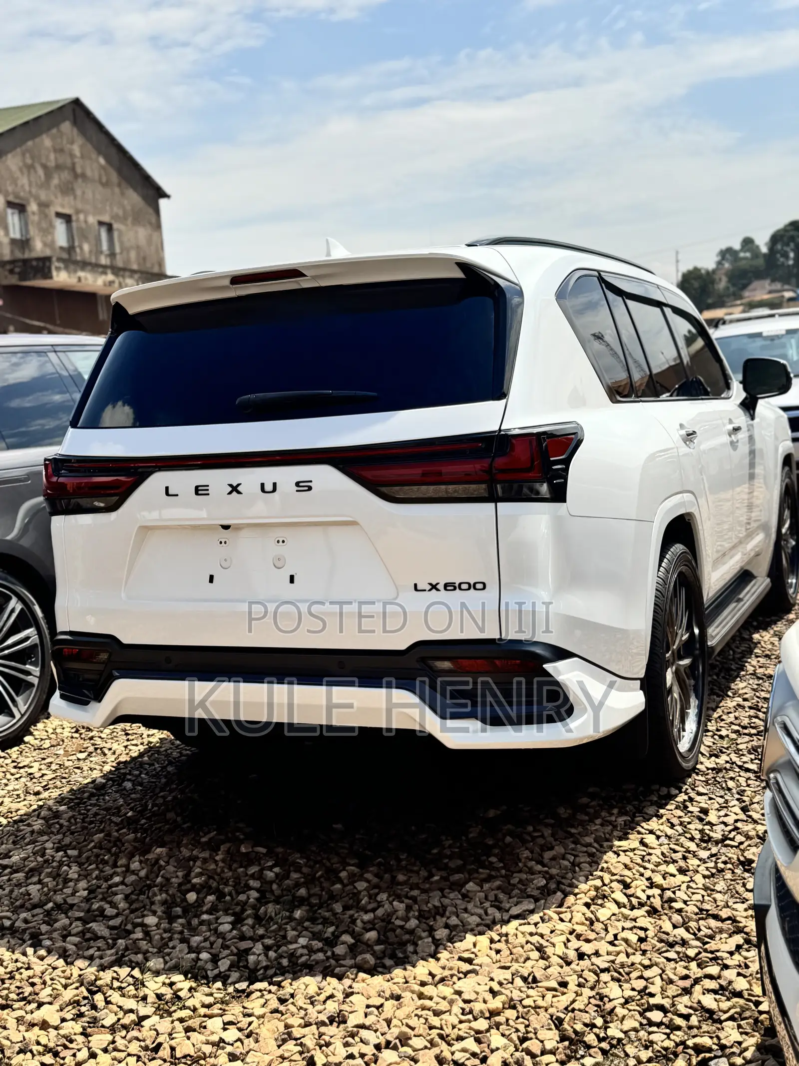 Lexus LX 600 2023 White