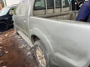 Toyota Hilux Painting Body Repair