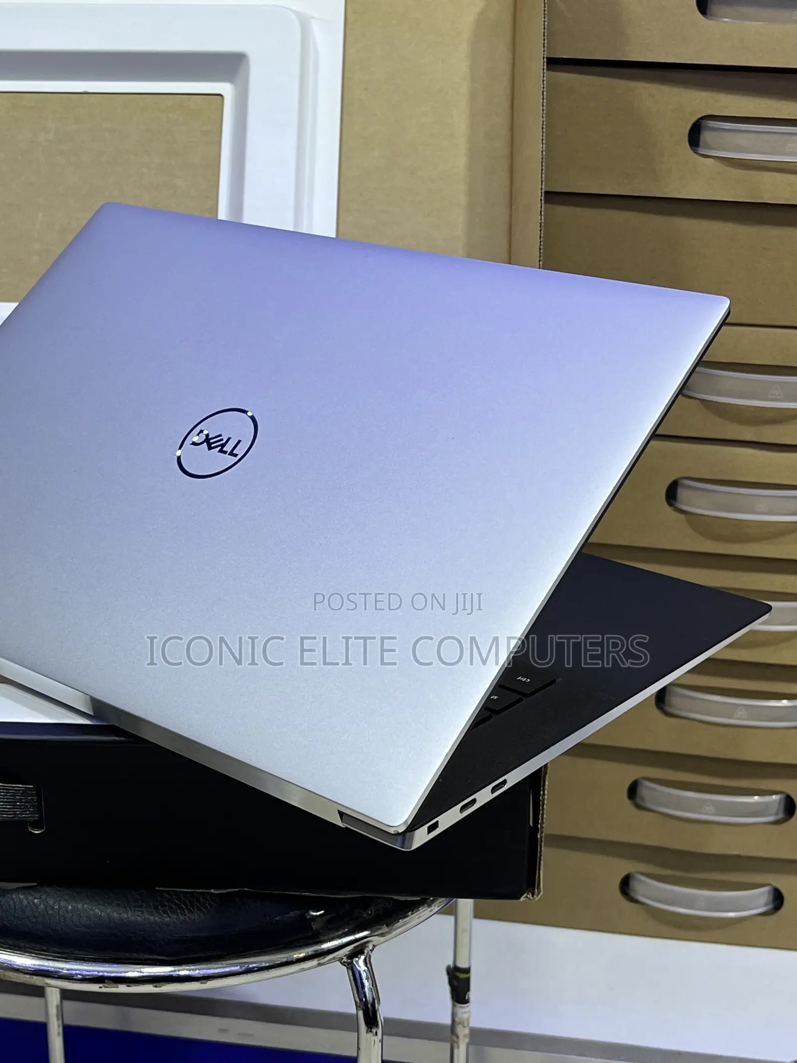 New Laptop Dell XPS 15 9510 16GB Intel Core i7 SSD 512GB