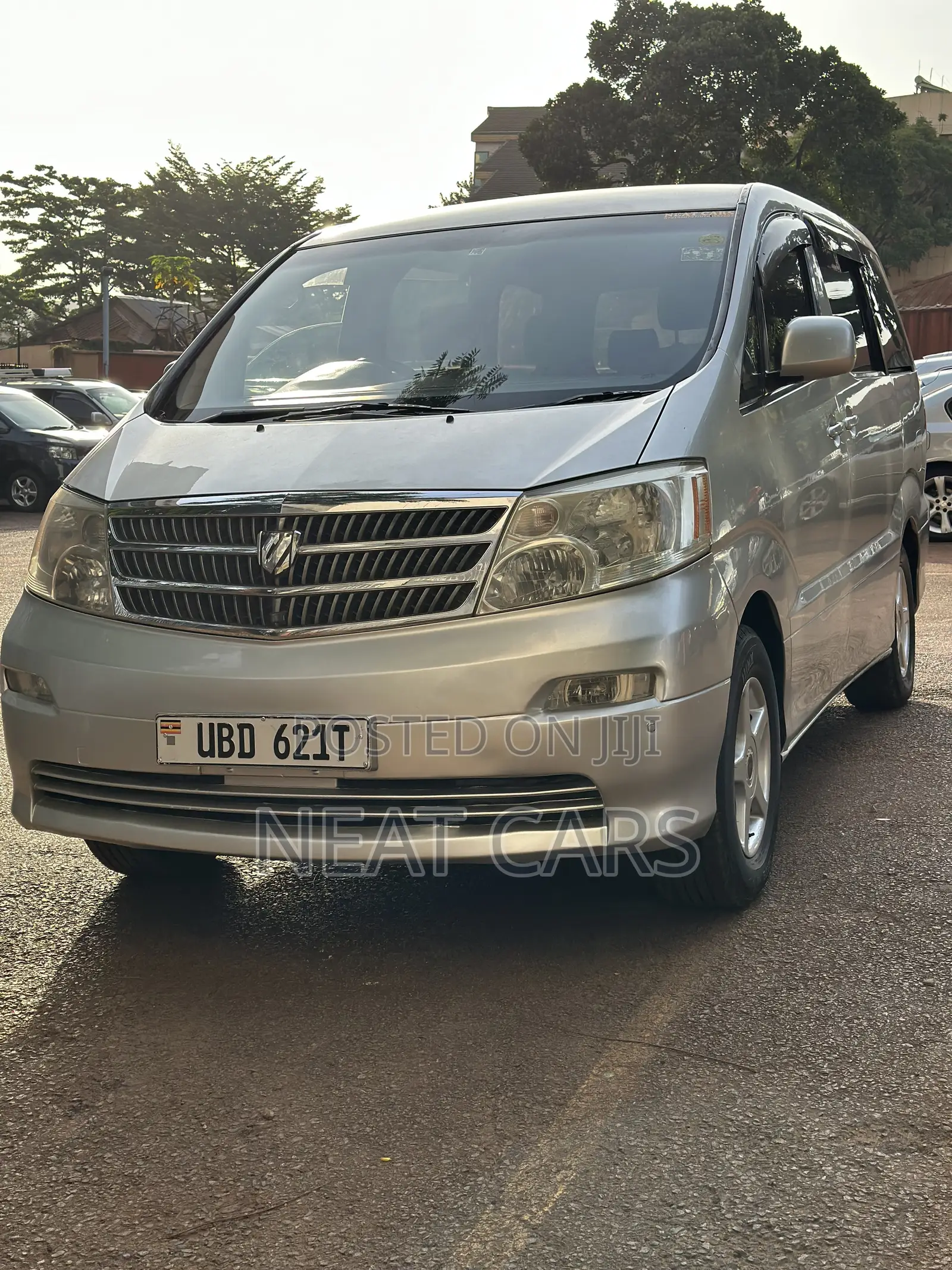Toyota Alphard 2005 Silver