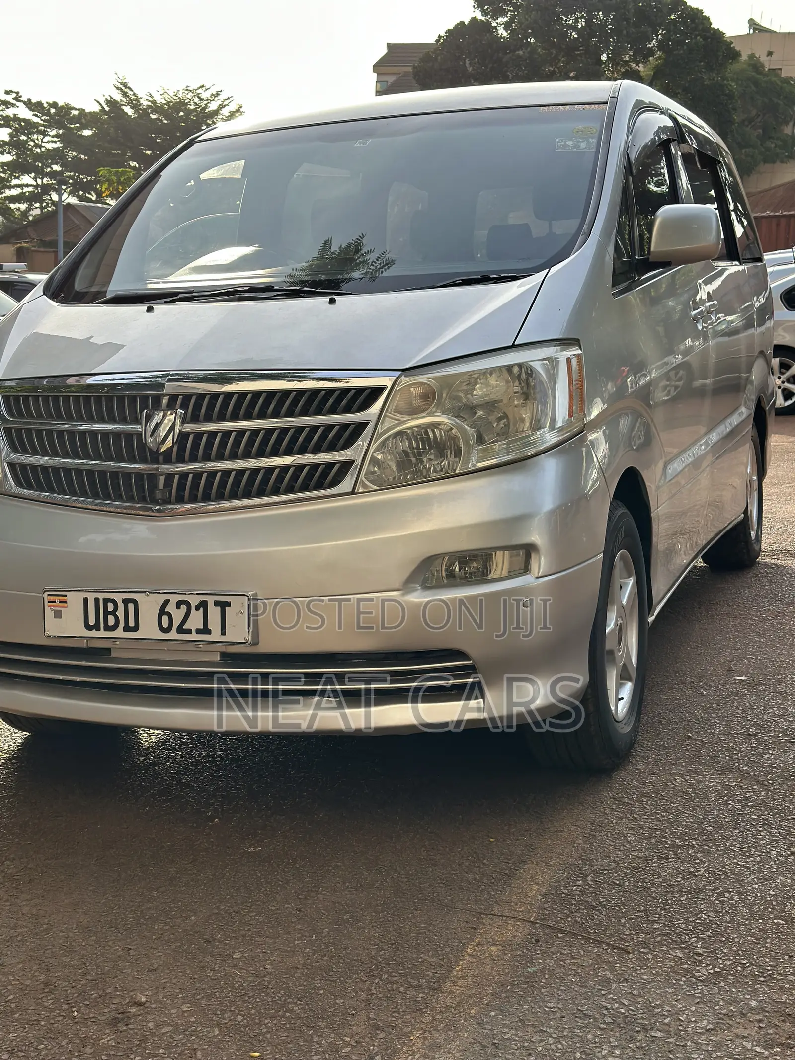 Toyota Alphard 2005 Silver