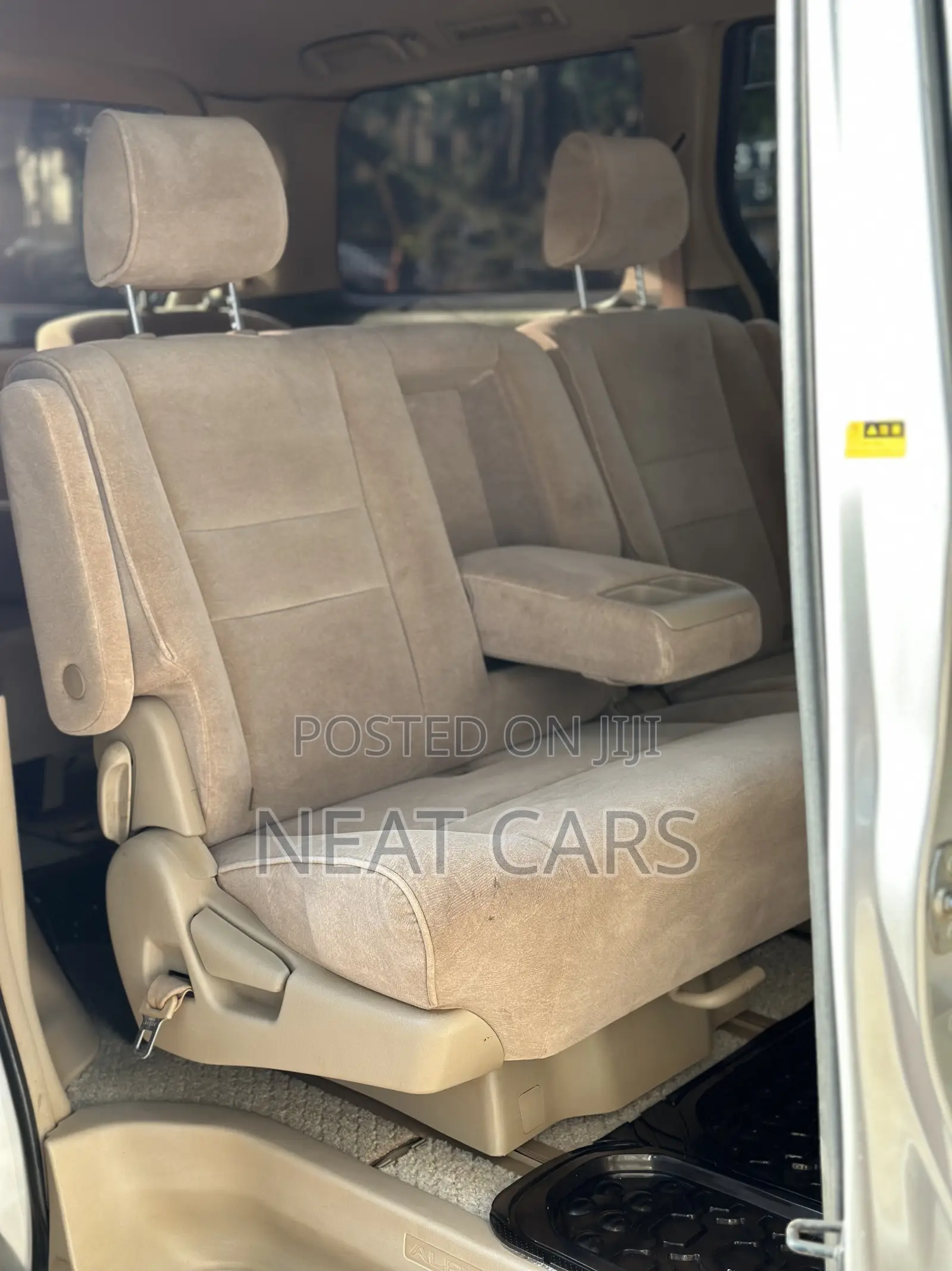 Toyota Alphard 2005 Silver