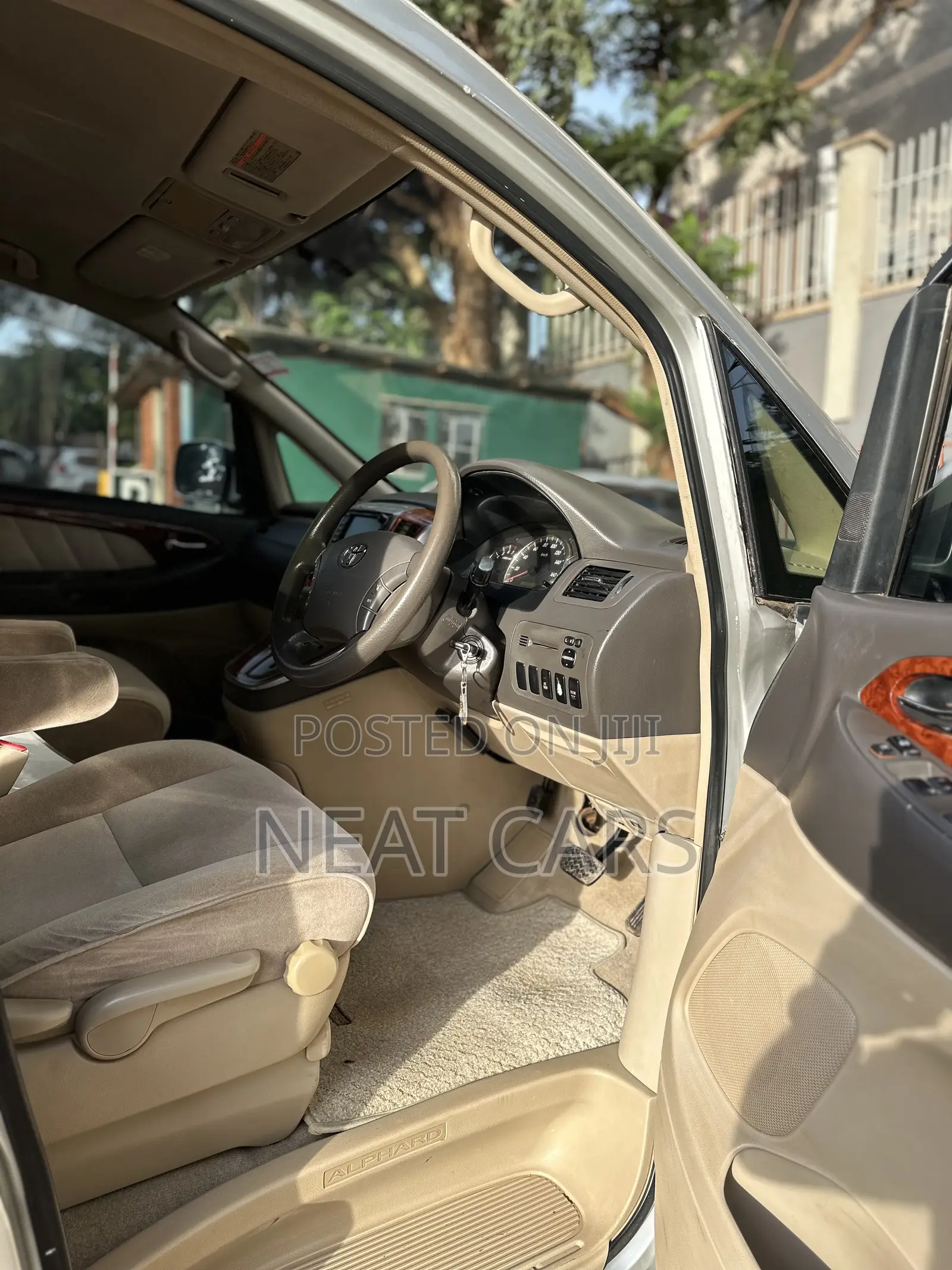 Toyota Alphard 2005 Silver