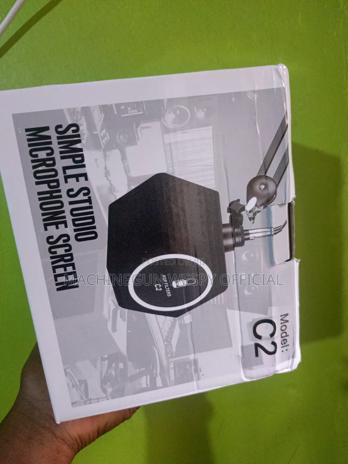 Studio Microphone Shield or Simple Microphone Wind Shield