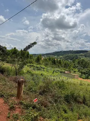 Half Acre Residential Plot for Sale in Ssisa-Kagakitende. Ready Title.