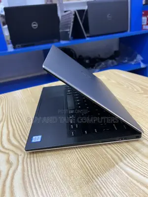 Laptop Dell Latitude 13 7350 8GB Intel Core i5 SSD 256GB