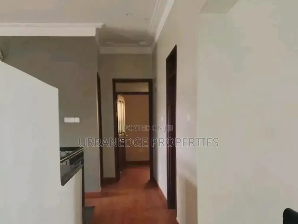 5bdrm Mansion in Munyonyo, Central Division for rent