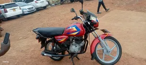 Bajaj Boxer 125 2023 Red