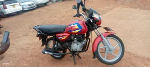 Bajaj Boxer 125 2023 Red