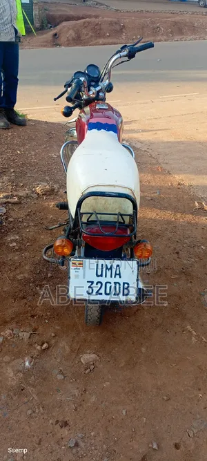 Bajaj Boxer 100 2025 Red