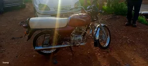 Bajaj Boxer 100 2025 Red