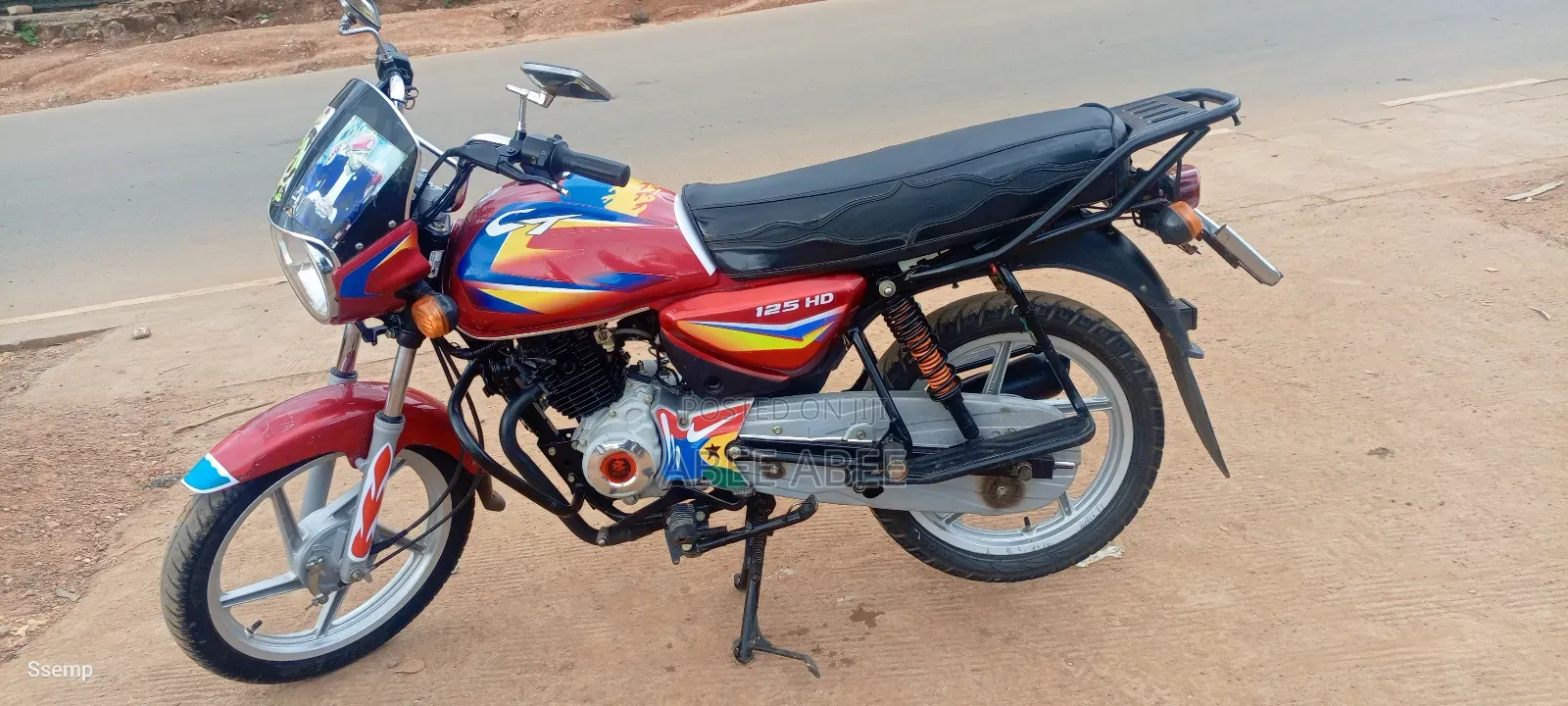 Bajaj Boxer 125 2024 Red