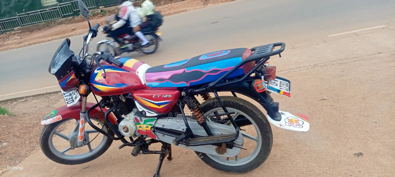 Bajaj Boxer 125 2023 Red