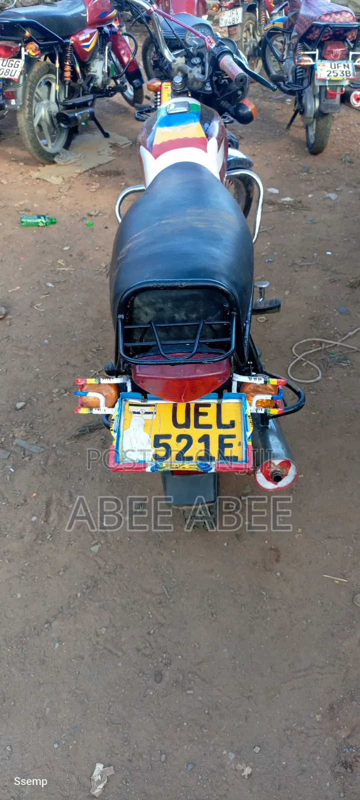 Bajaj Boxer 125 2022 Red