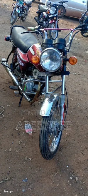 Bajaj Boxer 125 2022 Red