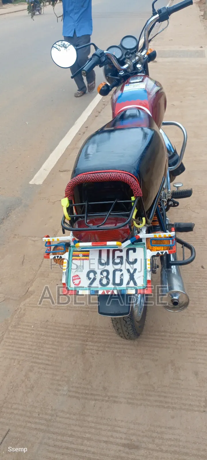 Bajaj Boxer 100 2025 Red