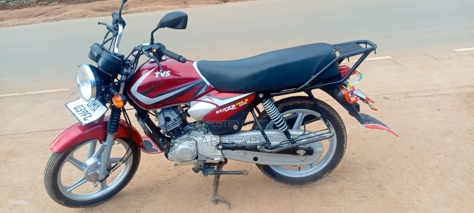 TVS HLX 125 2025 Red