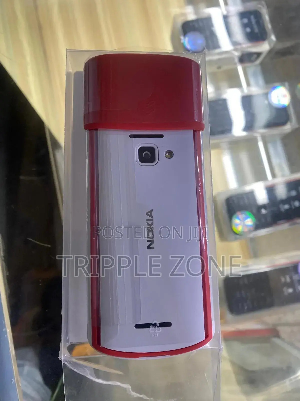 New Nokia 5710 XpressAudio White