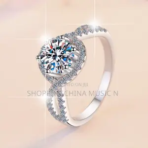 Gra Moissanite Ring