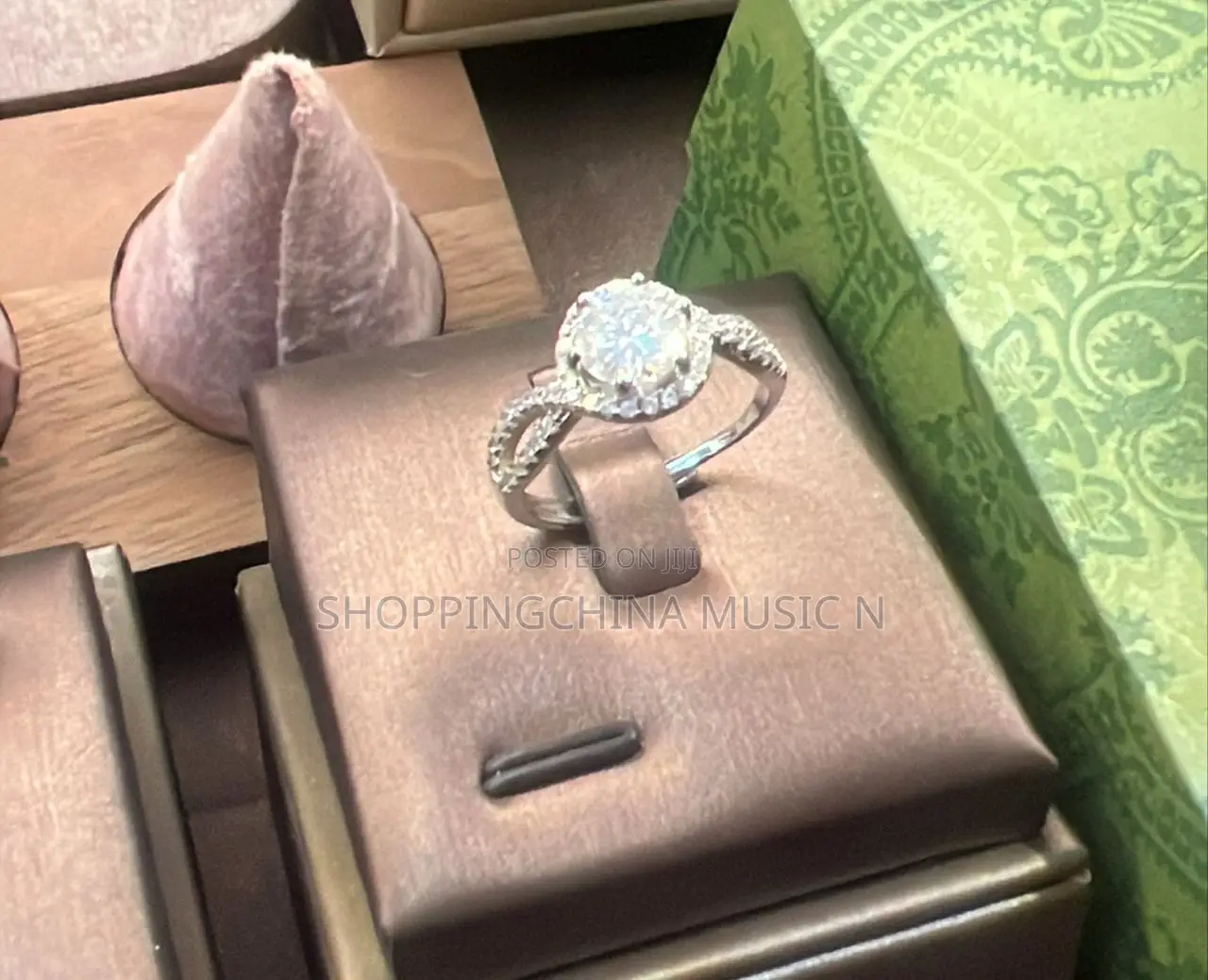 Gra Moissanite Ring