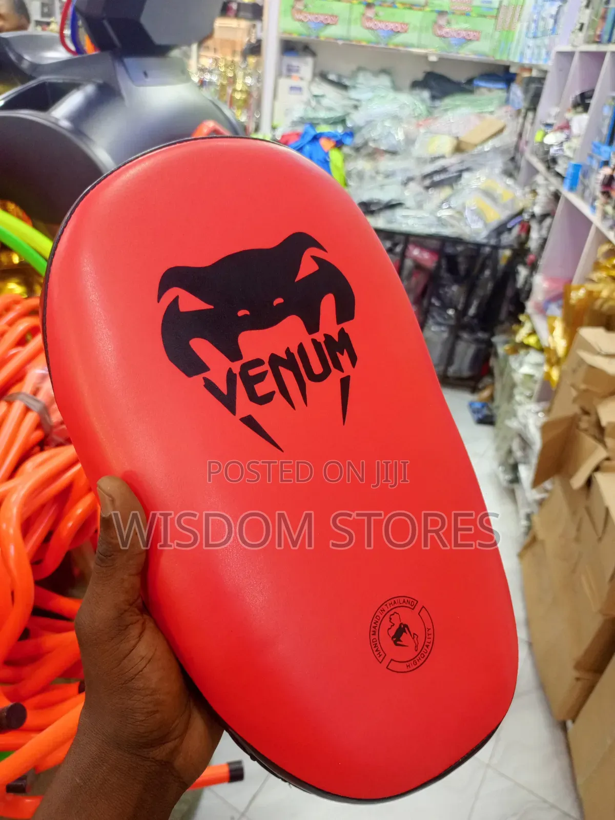 Venum Leather Light Kick Pad Pair - High Quality and Lightweight