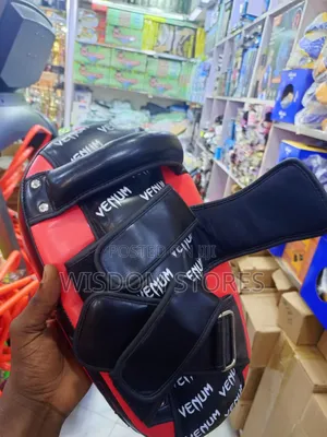 Venum Leather Light Kick Pad Pair - High Quality and Lightweight