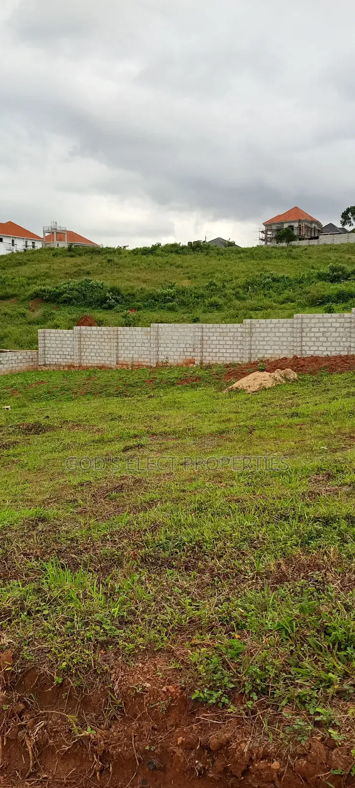 100 by 100 Feet Plot for Sale in Seguku Katale 220m