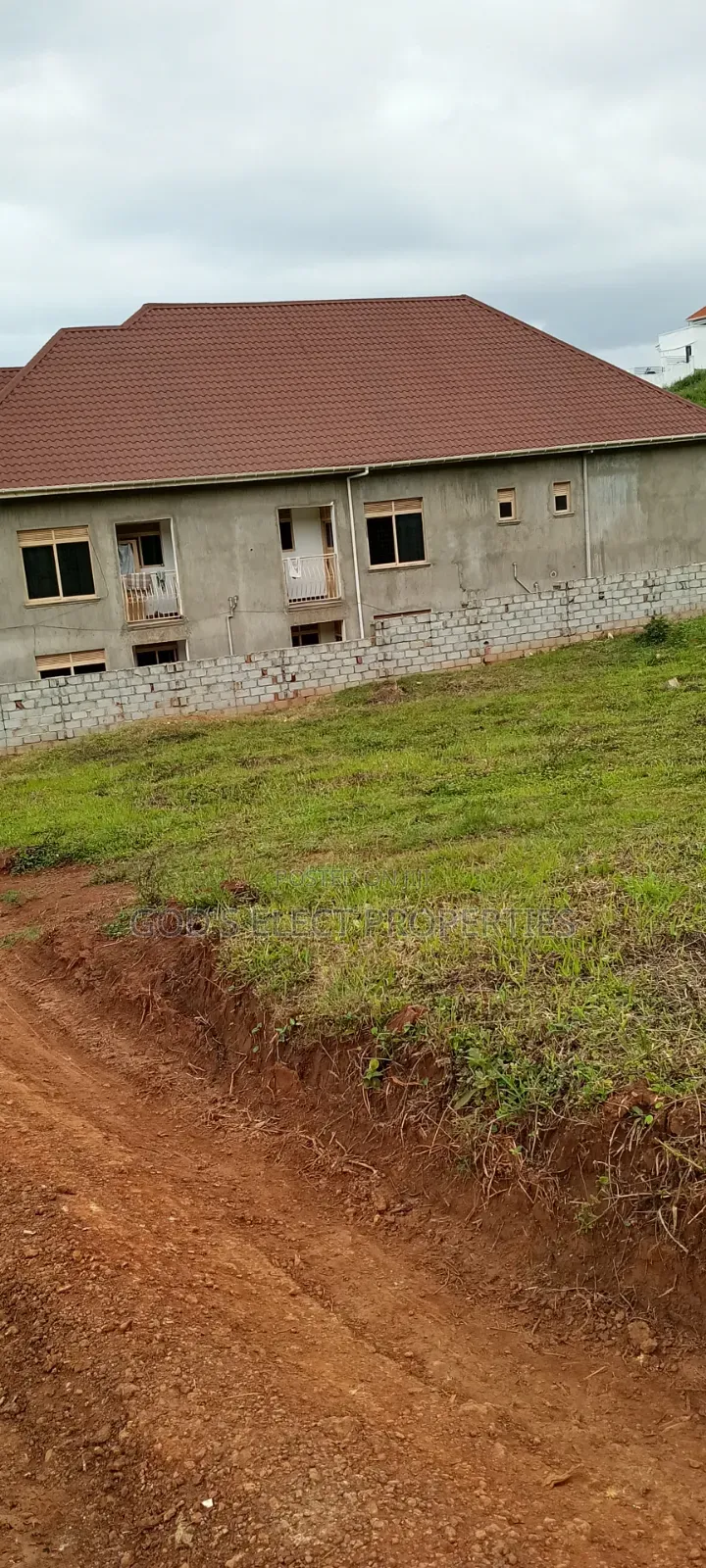 100 by 100 Feet Plot for Sale in Seguku Katale 220m