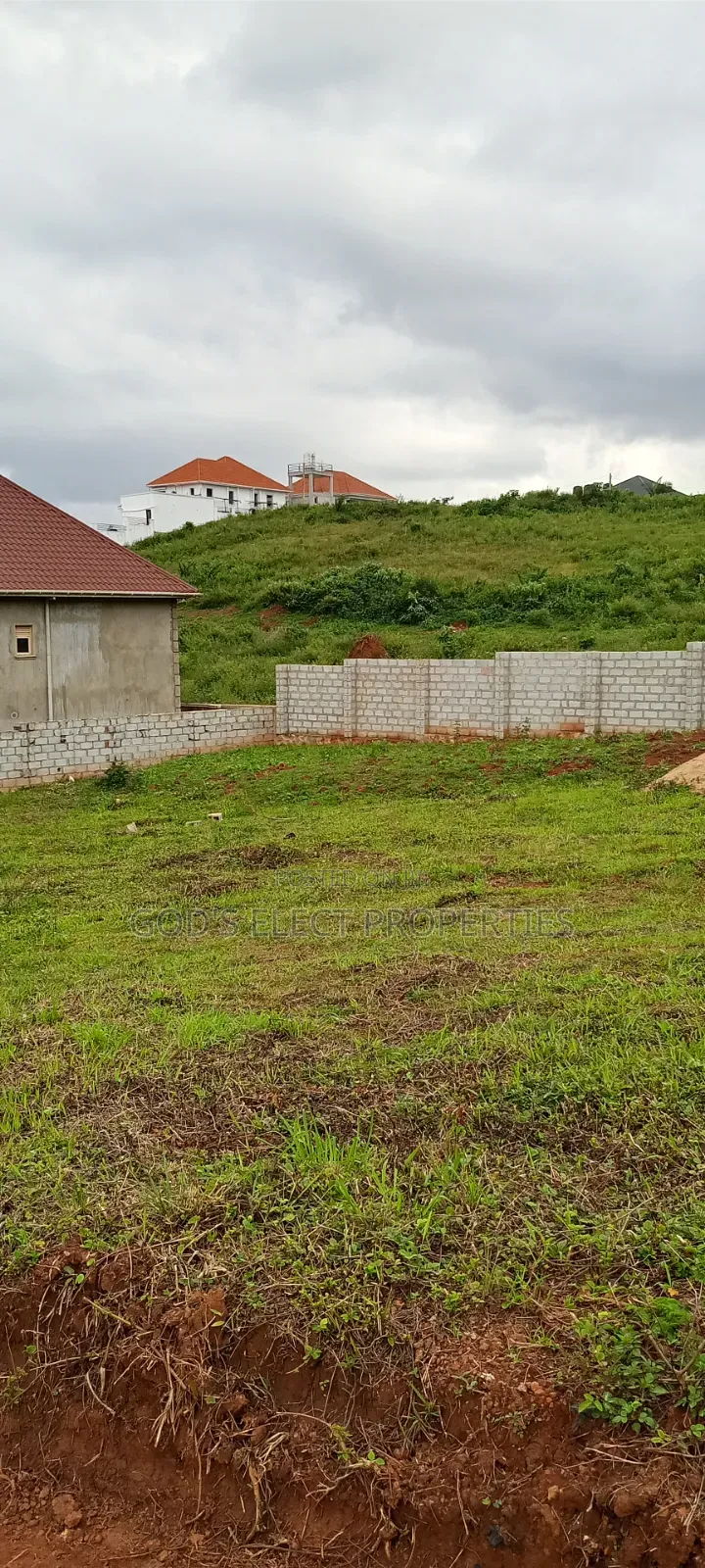 100 by 100 Feet Plot for Sale in Seguku Katale 220m