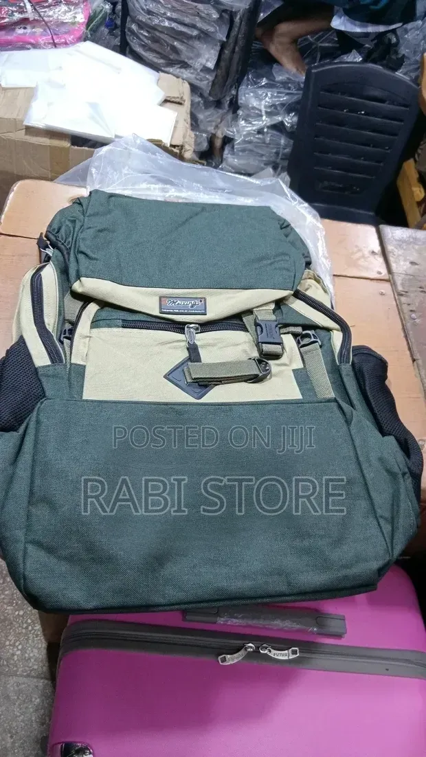 75l Capacity Outdoor Sports Backpack for Camping, and Travelling