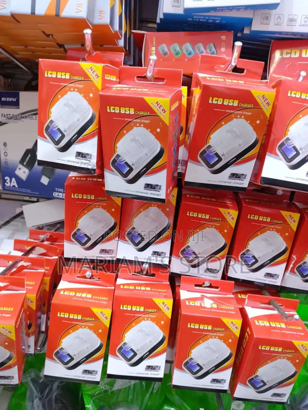 LCD Usb Charger to Charge Removable Mobile Phone Batteries Directly.