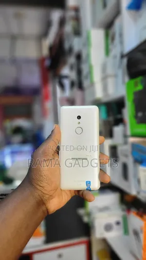 Mobile Phone 64 GB White