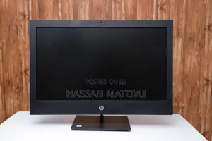 Desktop Computer HP 200 G4 22 All-in-One 8GB Intel Core i5 SSD 512GB