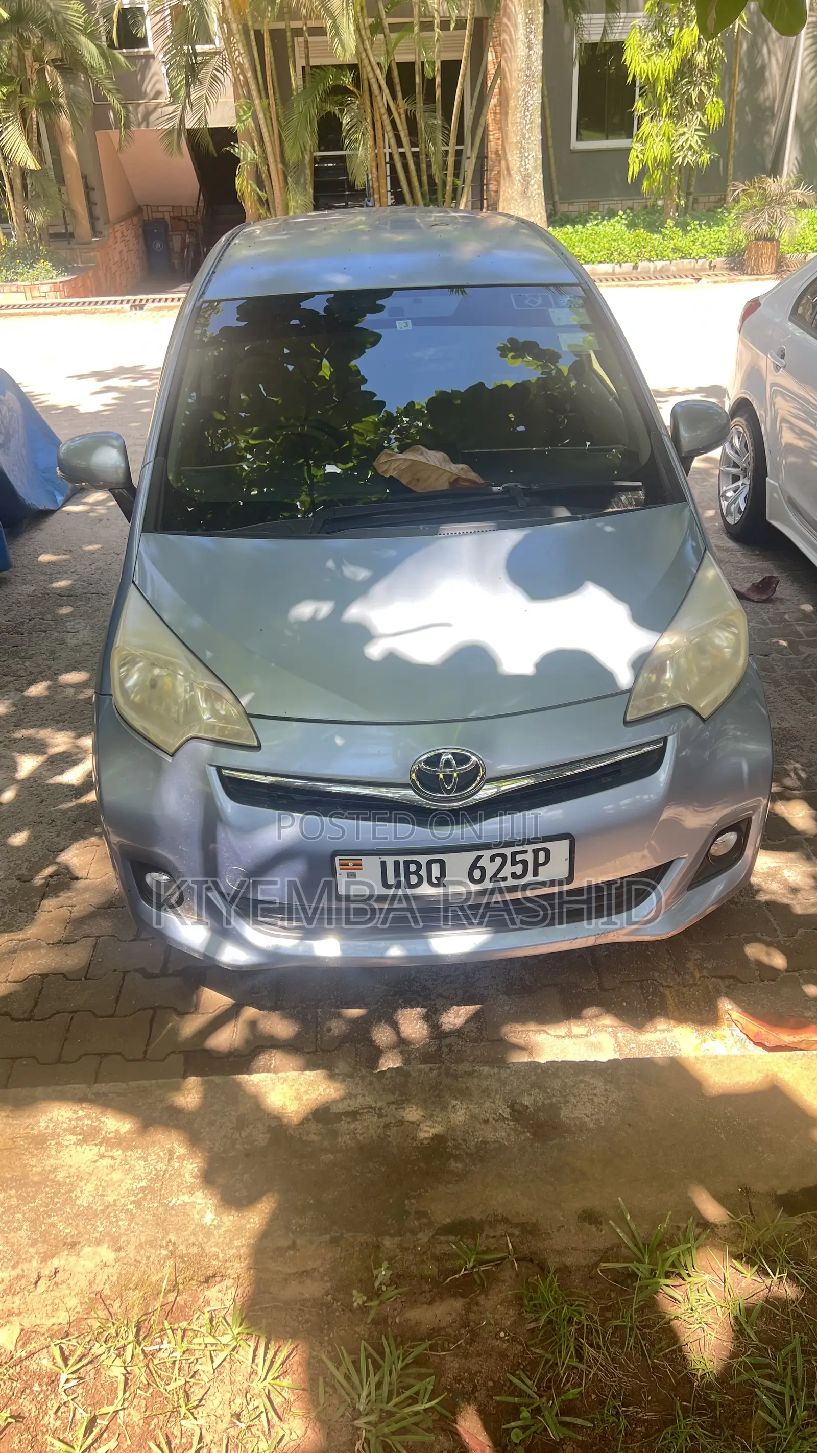 Toyota Ractis 1.3 FWD 2013 Blue