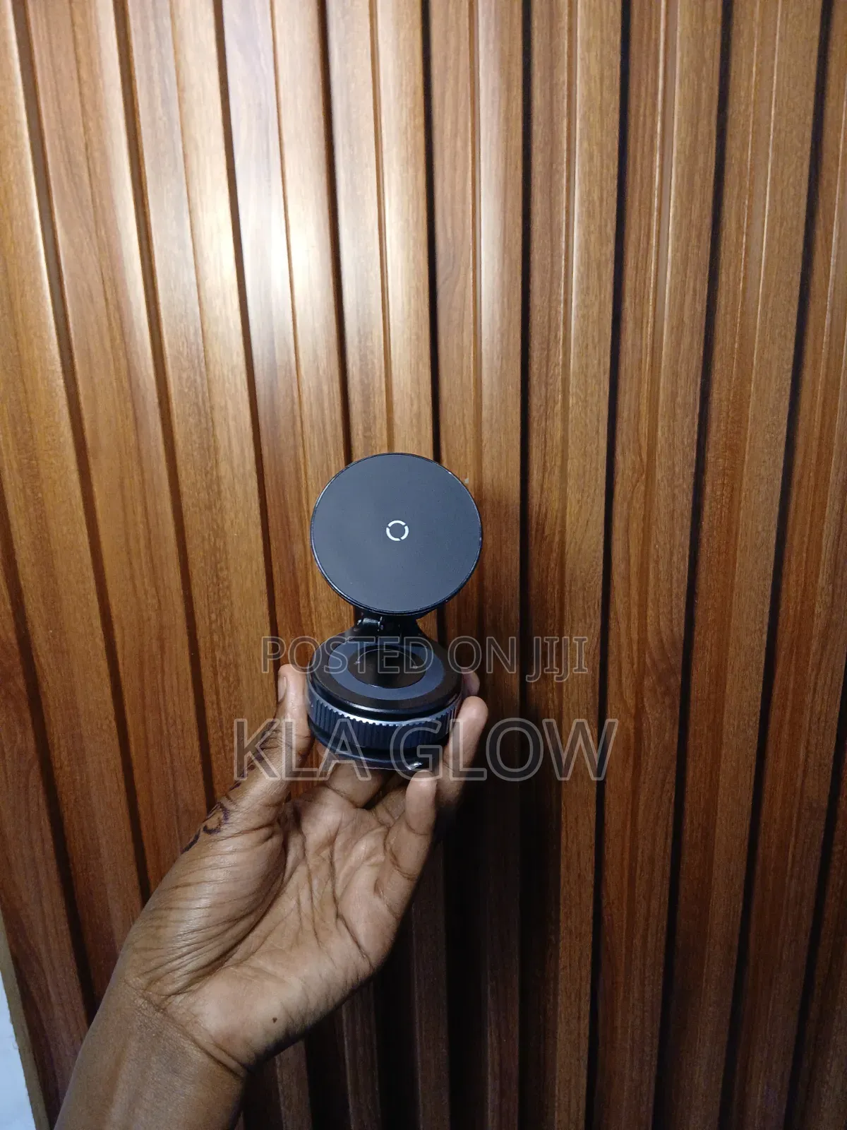 Vacuum Suction Wireless Charger K007s