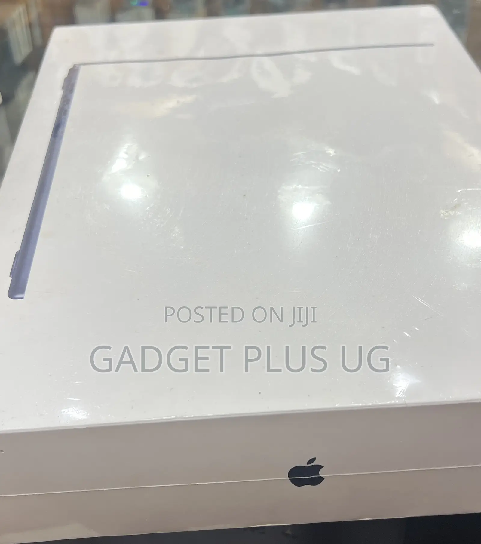 New Laptop Apple MacBook Air 2025 M4 16GB Apple M4 Pro SSD 256GB